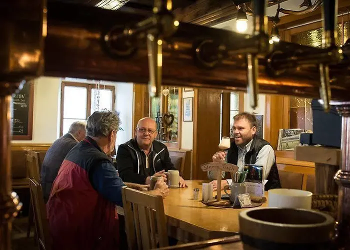 艾克酿酒厂旅馆 酒店 Böbrach