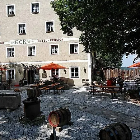 Brauerei-gasthof Eck 3* Böbrach