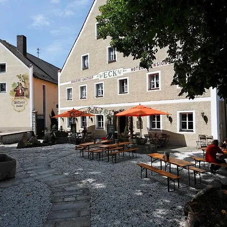 Brauerei-gasthof Eck 3*